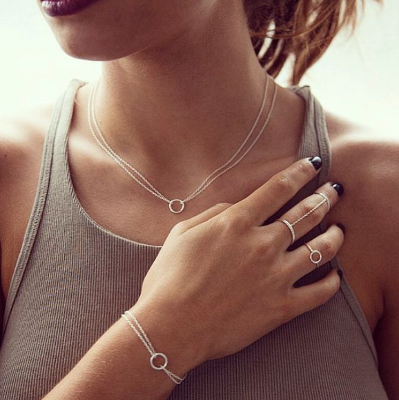 Gold open circle ring deals