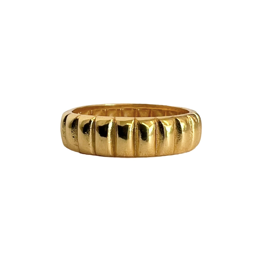 Ribbed Ring