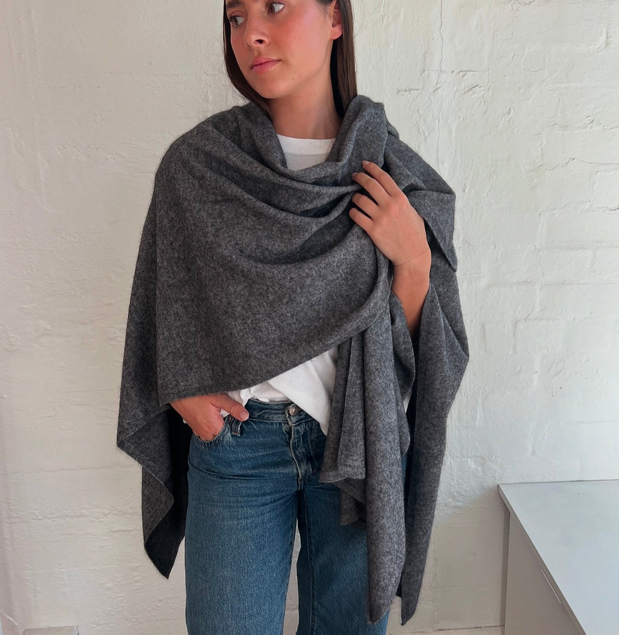 Cashmere Wrap - Camel / Grey / Black