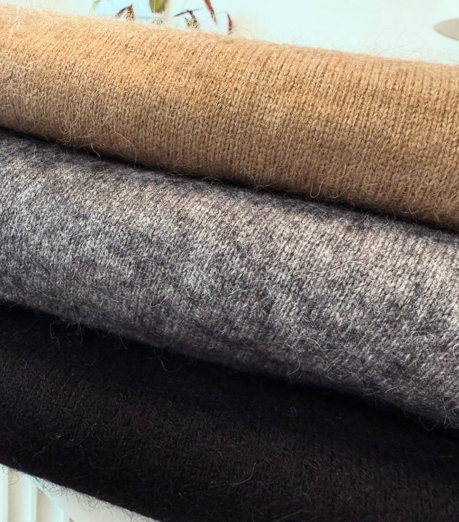 Cashmere Wrap - Camel / Grey / Black