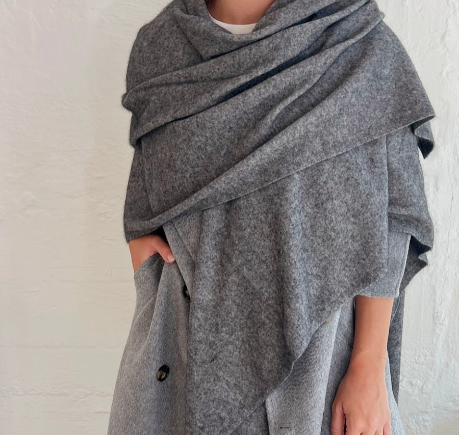 Cashmere Wrap - Camel / Grey / Black