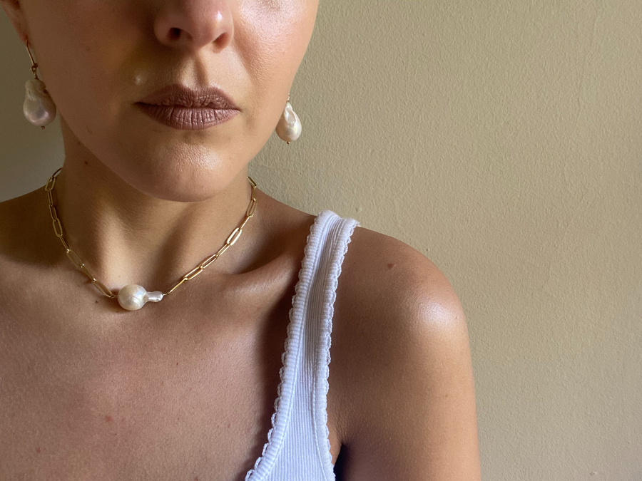 Pearl Statement Choker